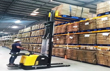 benefits of an electric stacker
